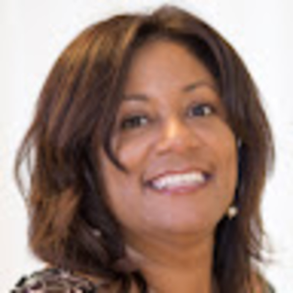 Meet your Posher, Regina